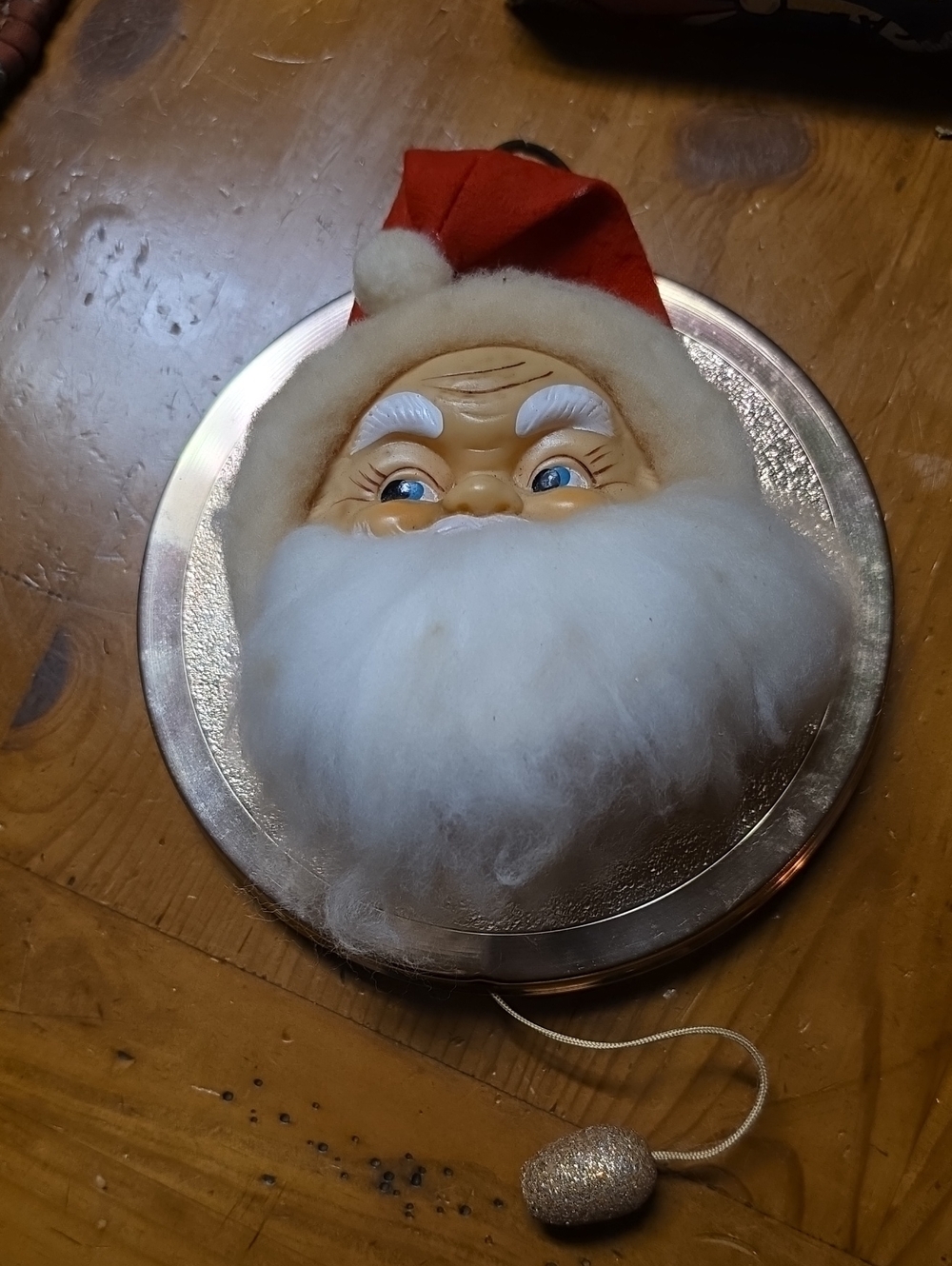 Vintage From 50s Or 60s Festive Santa Face Musical Pull Wreath